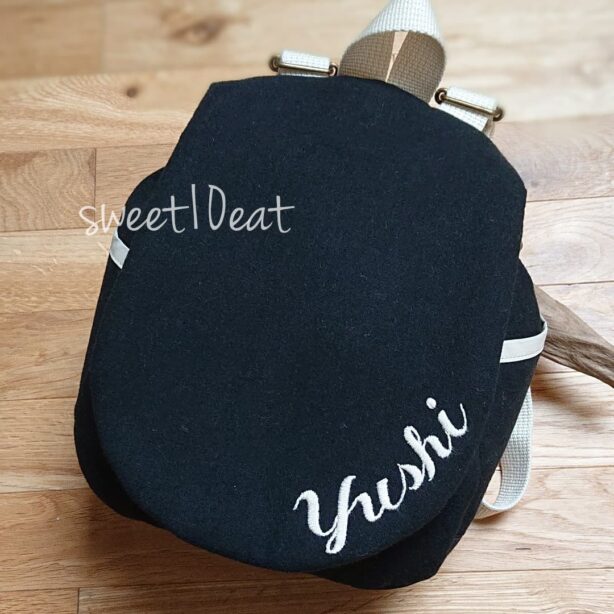 お名前刺繍入りシンプルベビーリュック（黒）