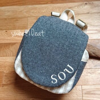 お名前刺繍入りシンプルベビーリュック（ネイビー×グレーチェック）